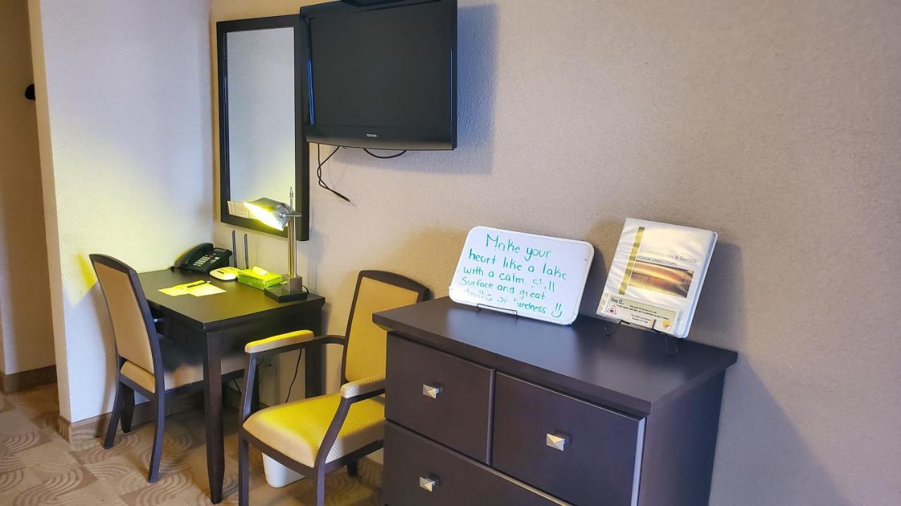 Shoreside Inn & Suites Wabamun Exterior foto